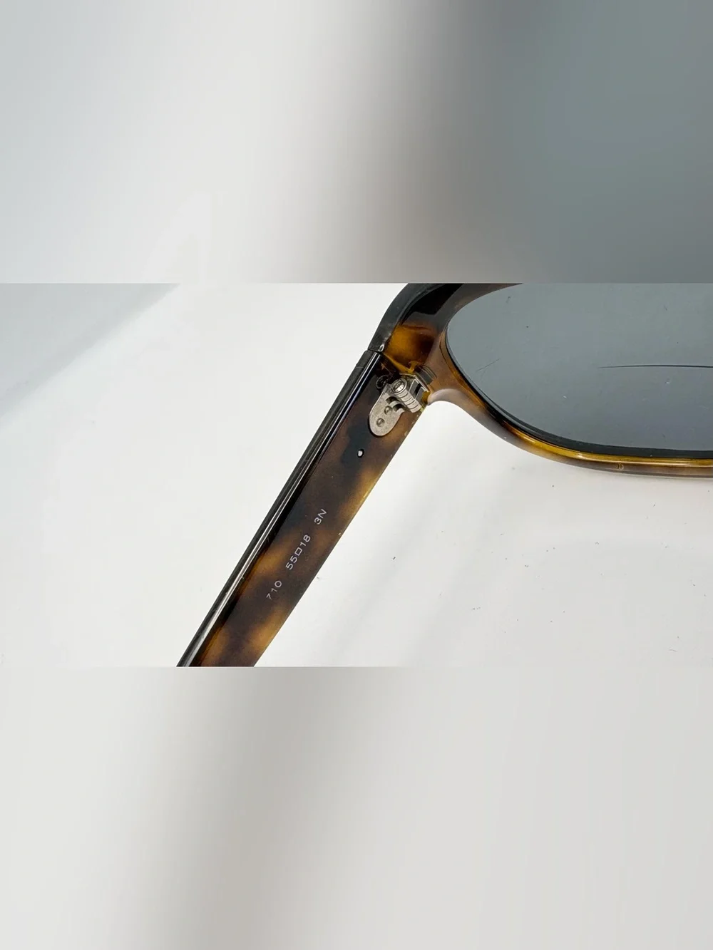 Ray-Ban listing pair